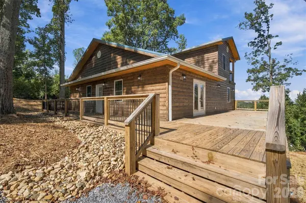 3532 Dogwood LN
