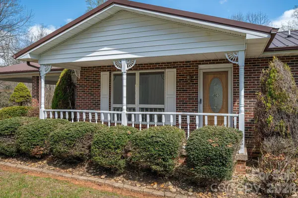 2353 Lynn Mountain RD, Vale, NC 28168