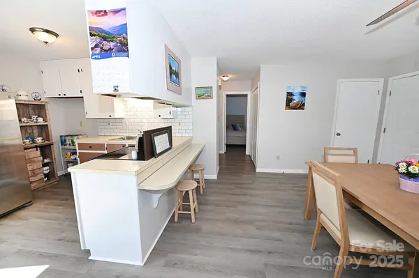 2263 Starbrooke DR, Newton, NC 28658