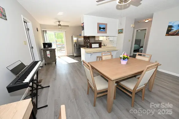 2263 Starbrooke DR, Newton, NC 28658