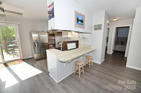 2263 Starbrooke DR, Newton, NC 28658