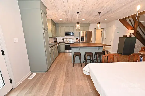 5643 Wesley ST #62-65/A, Hickory, NC 28601