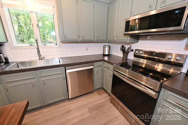 5643 Wesley ST #62-65/A, Hickory, NC 28601