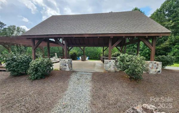 00 Waters Edge AVE #4, Granite Falls, NC 28630