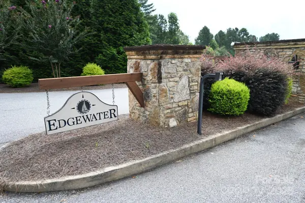 00 Waters Edge AVE #4, Granite Falls, NC 28630