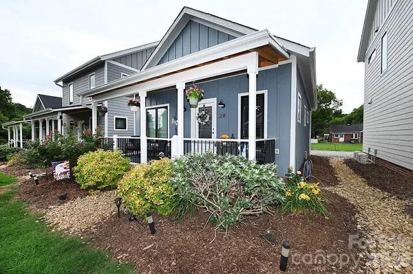 28 Cottage CT