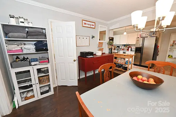 2010 Simmons ST, Gaston, NC 28052