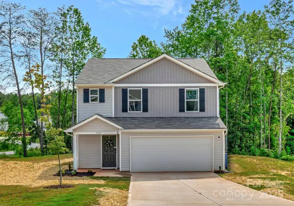 3305 Rian DR #18, Lenoir, NC 28645