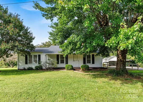 1030 Enola RD, Morganton, NC 28655