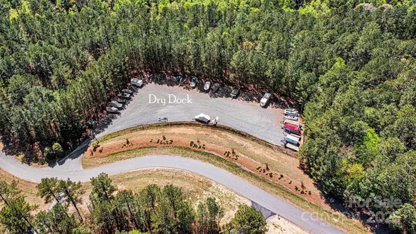 106 Pier Point DR, Connelly Springs, NC 28612