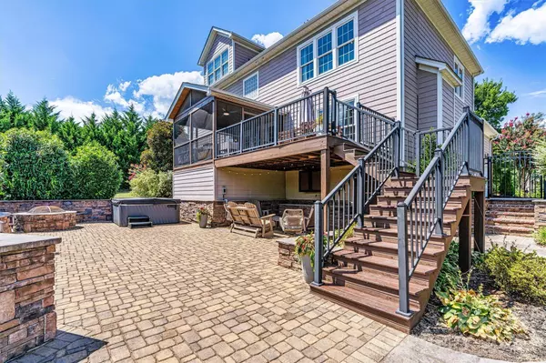 2576 Shanklin LN S, Denver, NC 28037