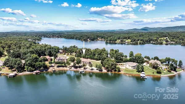 4202 54th AVE NE, Hickory, NC 28601