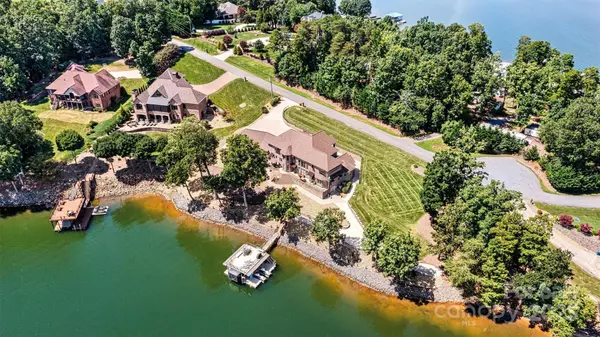 4202 54th AVE NE, Hickory, NC 28601