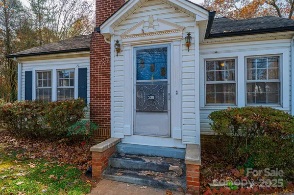 538 Salisbury RD, Statesville, NC 28677