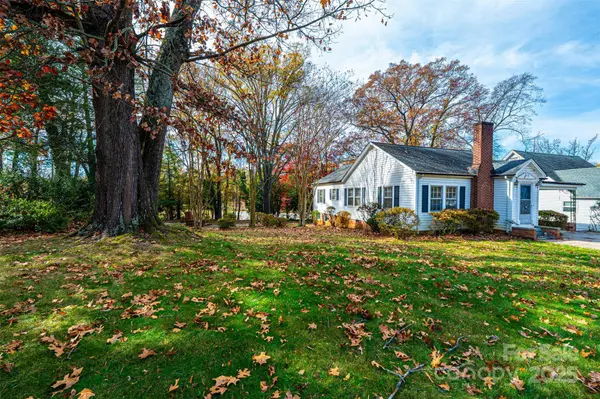 538 Salisbury RD, Statesville, NC 28677