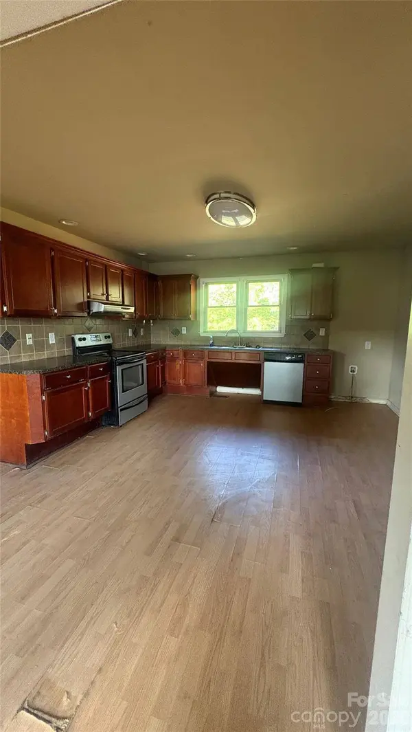 199 Country View RD, Statesville, NC 28625