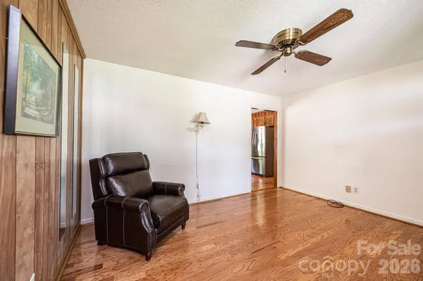 315 Shannonbrook DR, Newton, NC 28658