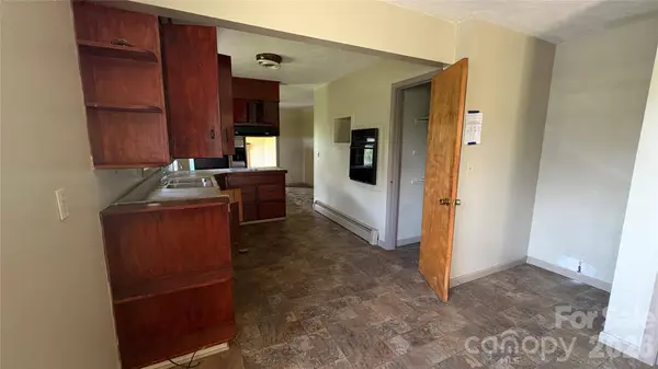 520 Cottrell Hill RD, Lenoir, NC 28645