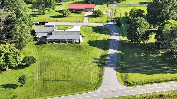 5158 Jenkins RD, Morganton, NC 28655