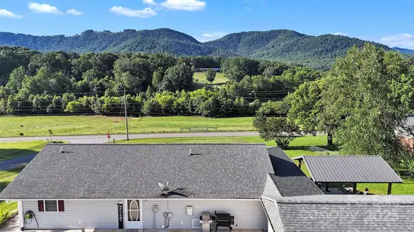 5158 Jenkins RD, Morganton, NC 28655