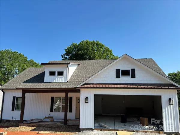 4940 Southview DR, Hickory, NC 28602