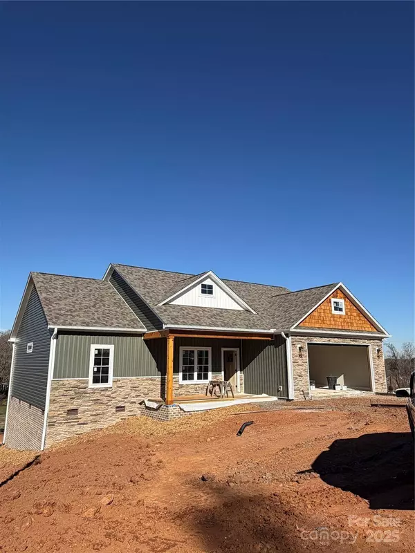 4932 Southview DR, Hickory, NC 28602