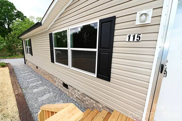 115 Stonydell DR, Stony Point, NC 28678