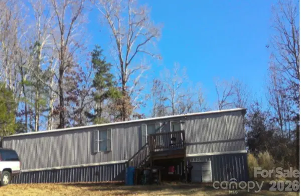 1357 Airport Rhodhiss RD #2, Hickory, NC 28601