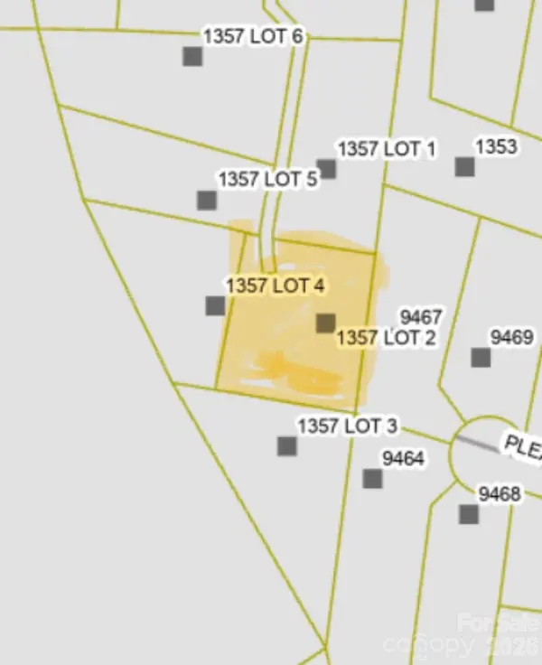 1357 Airport Rhodhiss RD #2, Hickory, NC 28601