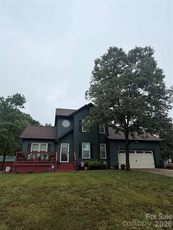 5438 Winding Oak DR, Hickory, NC 28602