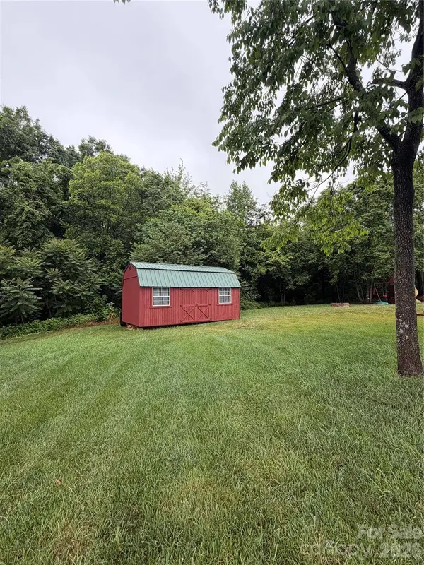 5438 Winding Oak DR, Hickory, NC 28602
