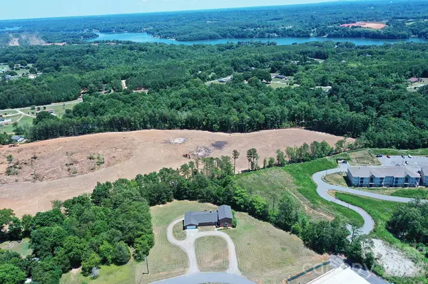 223 Bolick LN, Taylorsville, NC 28681