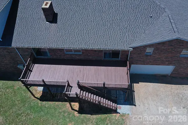 223 Bolick LN, Taylorsville, NC 28681