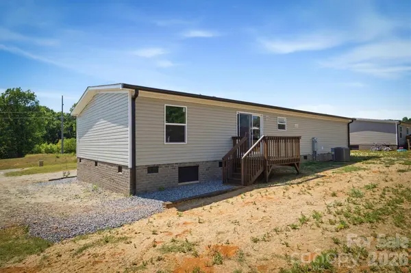 1894 Mesa DR, Vale, NC 28168