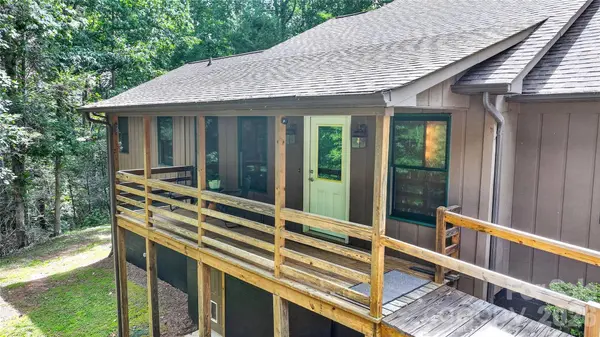 1044 Belvidere LN, Morganton, NC 28655