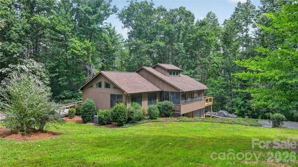 1044 Belvidere LN, Morganton, NC 28655