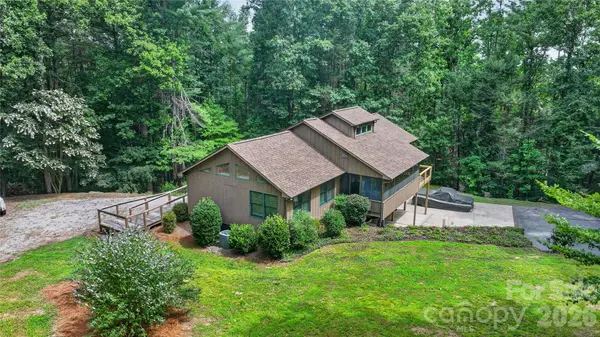 1044 Belvidere LN, Morganton, NC 28655