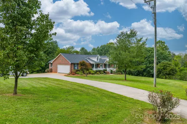 6487 River Bend RD, Claremont, NC 28610