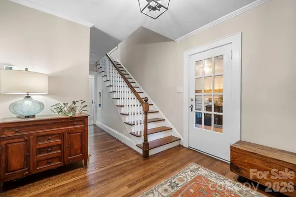 530 7th ST NW, Hickory, NC 28601