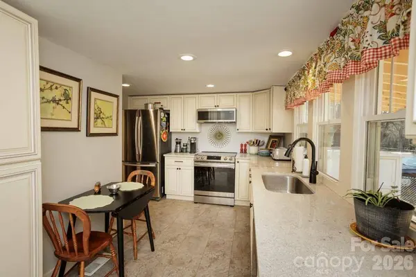 3084 W Main ST, Claremont, NC 28610