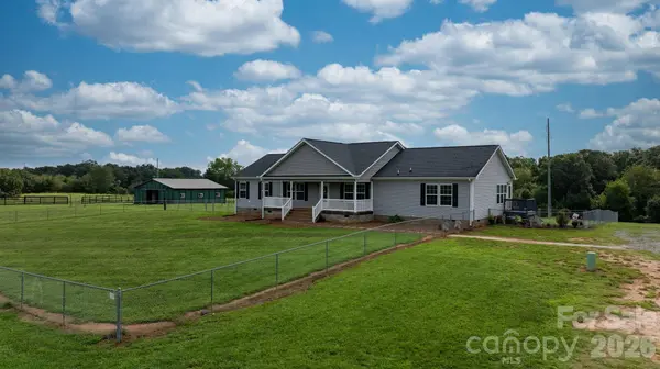 2915 TEXS FISH CAMP RD, Connelly Springs, NC 28612