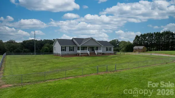 2915 TEXS FISH CAMP RD, Connelly Springs, NC 28612