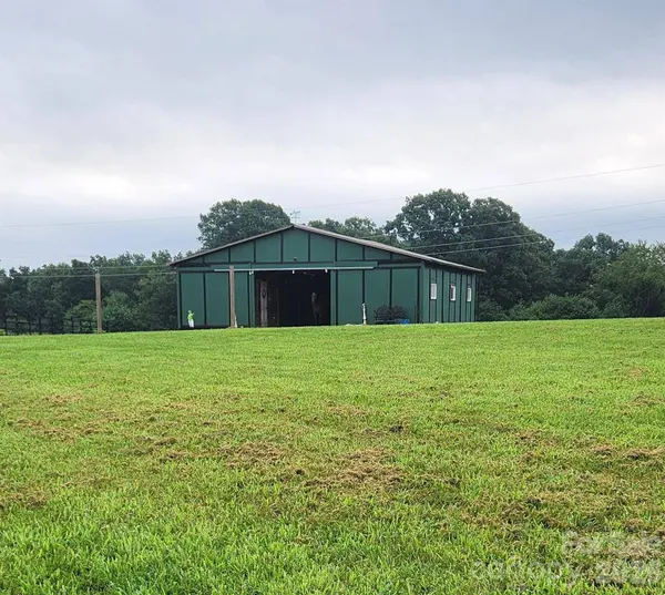 2915 TEXS FISH CAMP RD, Connelly Springs, NC 28612