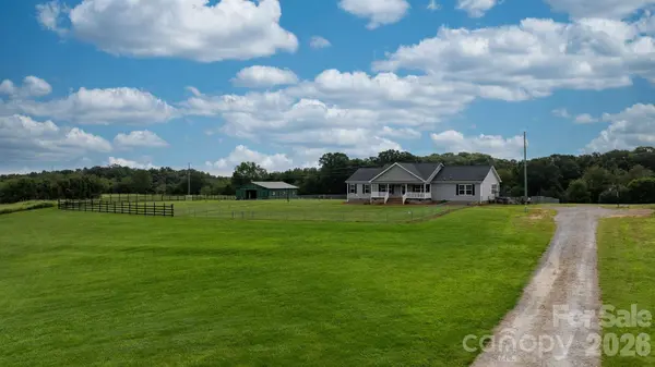 2915 TEXS FISH CAMP RD, Connelly Springs, NC 28612