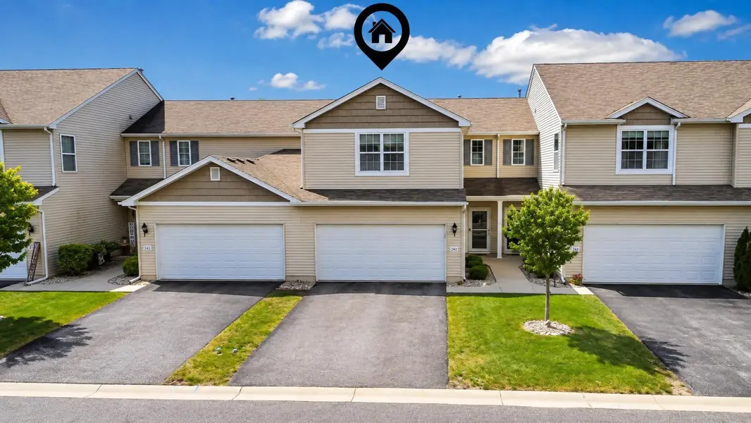 232 Sweetbriar Ct, Lowell, IN 46356-1875