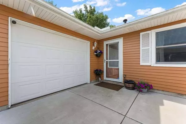 1431 Madison AVE, Dyer, IN 46311