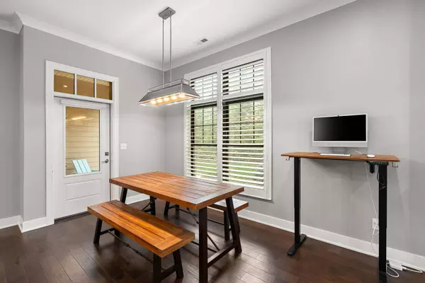 207 Academy ST #106, Valparaiso, IN 46383