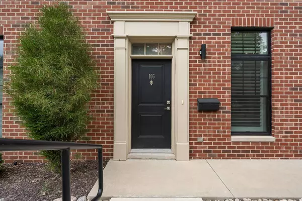 207 Academy ST #106, Valparaiso, IN 46383