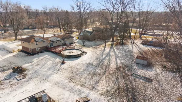 1138 N Broad ST, Griffith, IN 46319