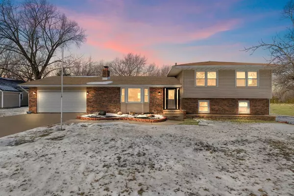 1138 N Broad ST, Griffith, IN 46319